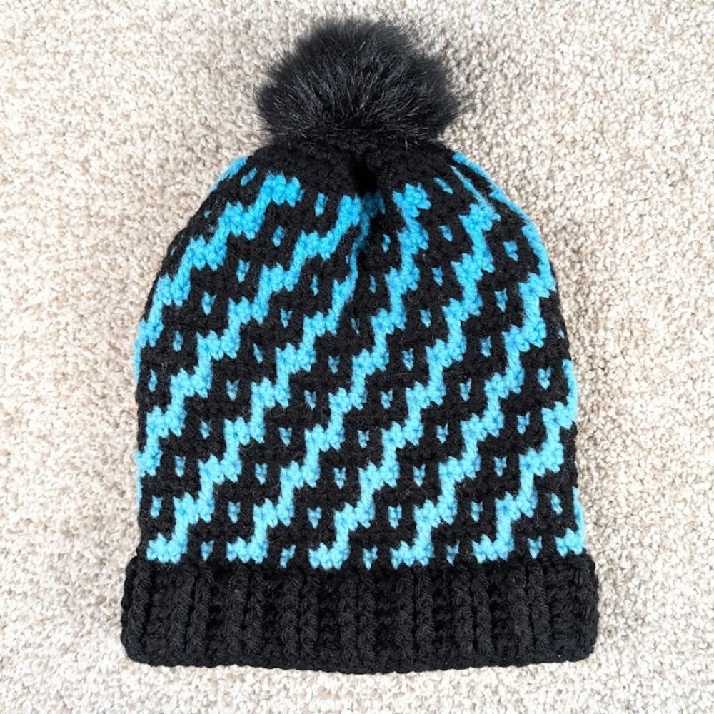 Womens‎ Crochet Beanie Hat Black Sky Blue Geometric Pattern Pom Pom Winter Warm